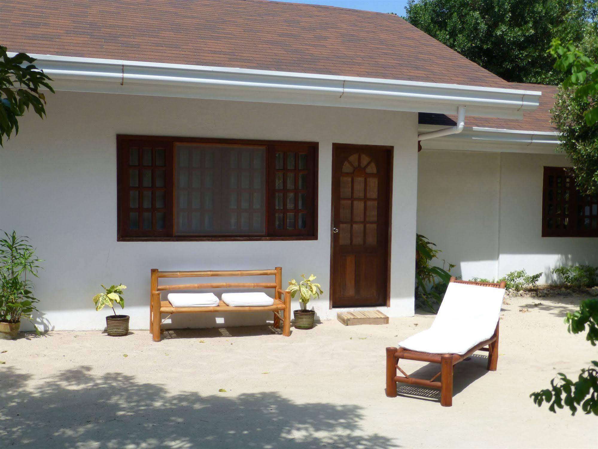 Talima Beach Villas & Dive Resort Cebu Eksteriør bilde